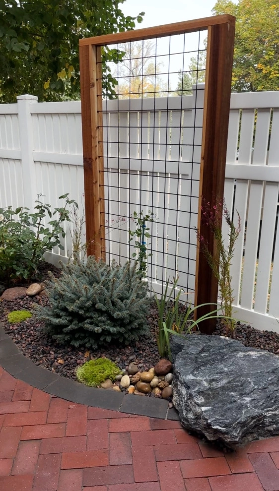 English influence garden by Tierra Gardens GC, LLC - Photo 12