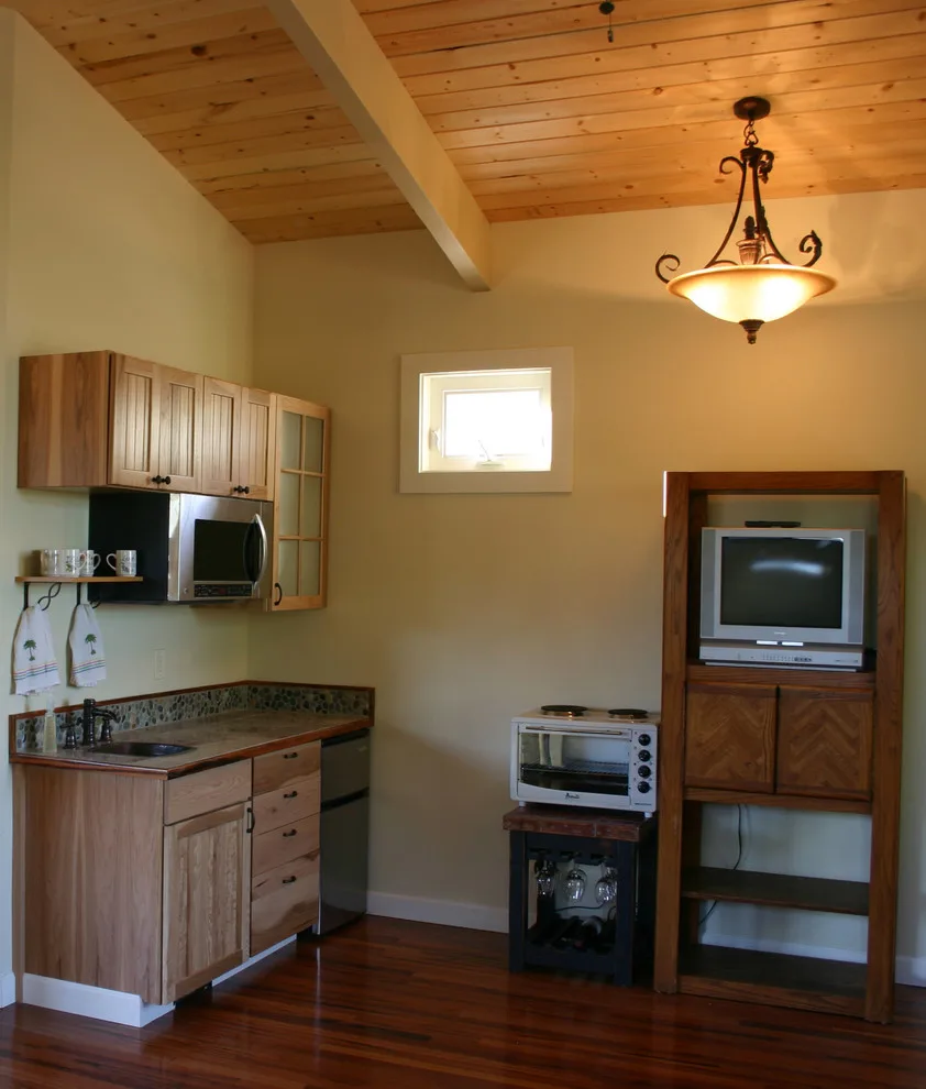 Hawaiian Master Suite in Los Osos by Gannage Design - Photo 12