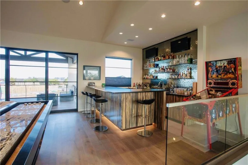 Matern Riverfront by Austin Design Group - Photo 5