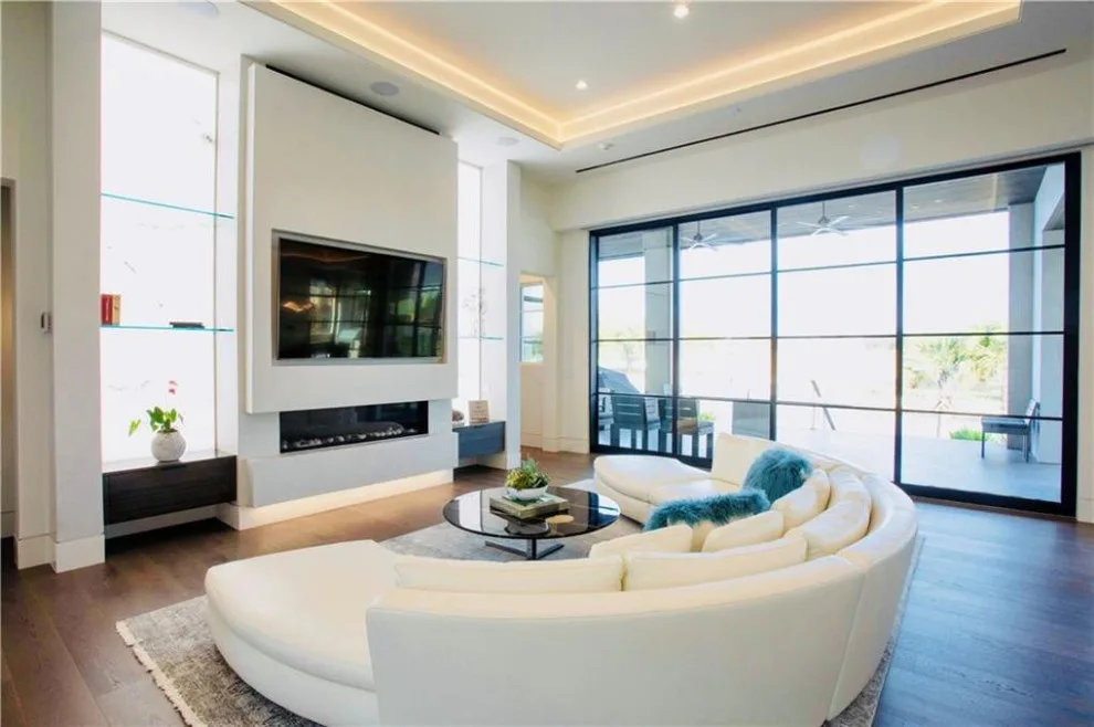 Matern Riverfront by Austin Design Group - Photo 10