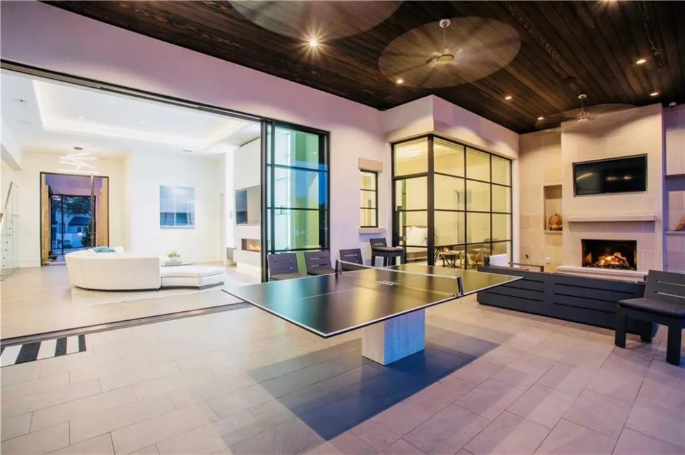 Matern Riverfront by Austin Design Group - Photo 4
