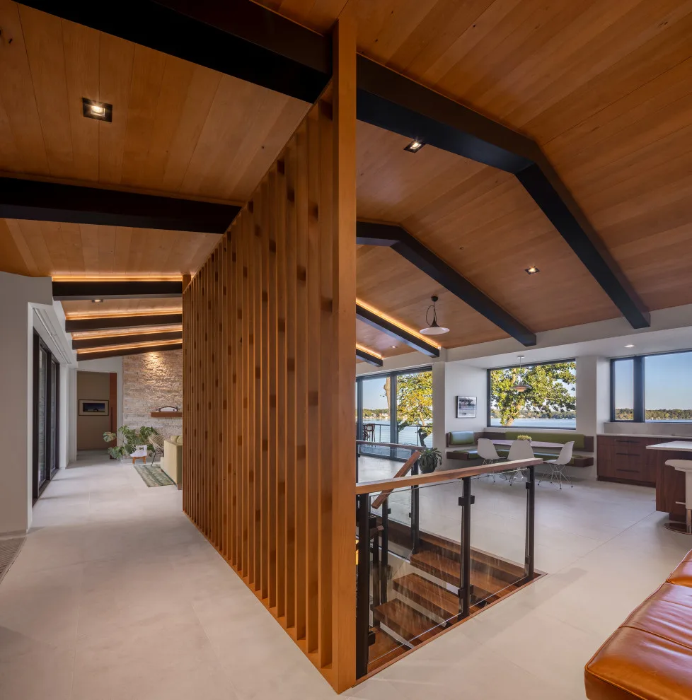 MCM Lakeside Retreat by Udvari-solner Design Company - Photo 15