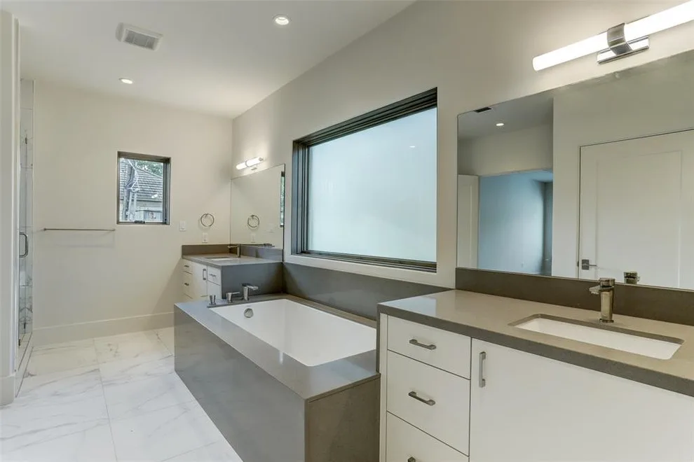 Mid Lane, Afton Oaks - Houston, Texas by Darrin Harvey Designs - Photo 28