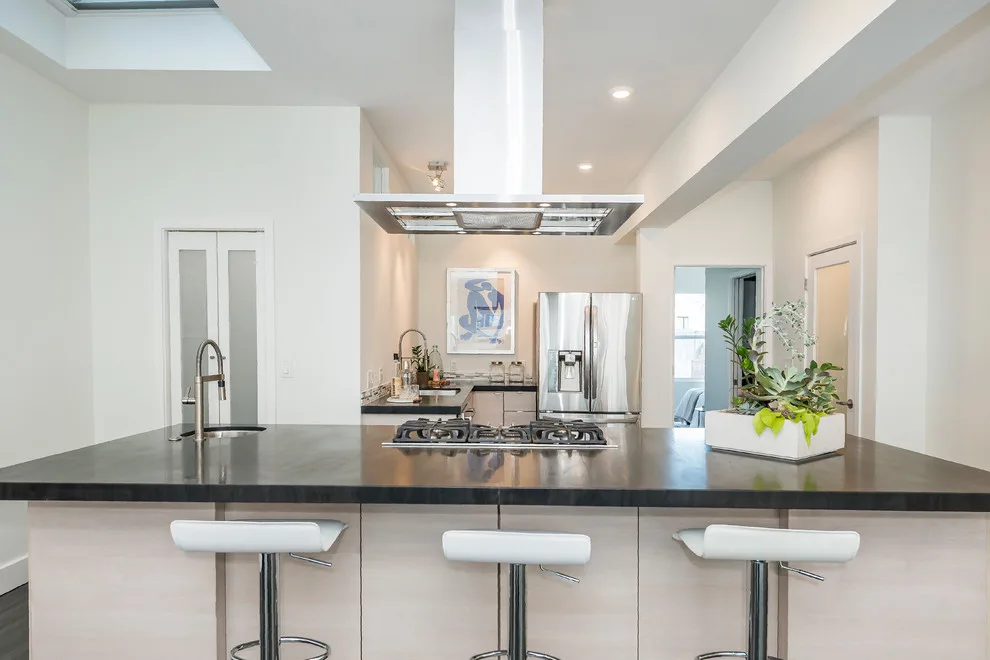 Project Revamp by Envision.design.build, LLC / Edbhawaii - Photo 6