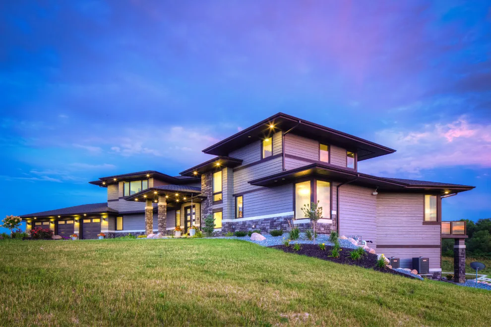 Elevated Hilltop Residence by Udvari-solner Design Company - Photo 5