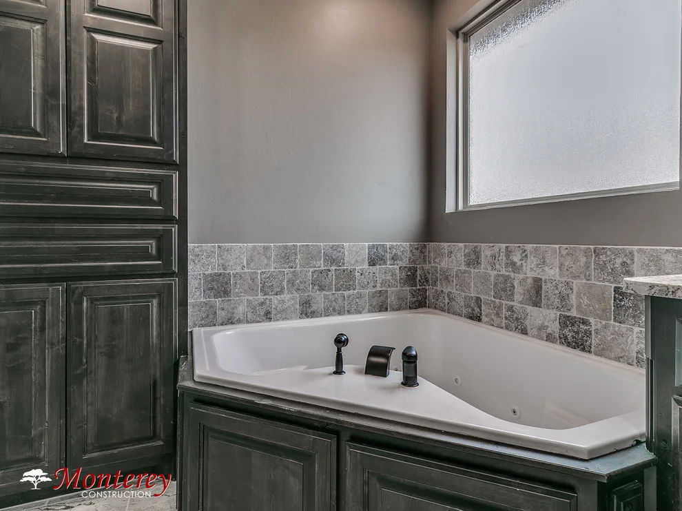 Monterey Construction - Photo 6