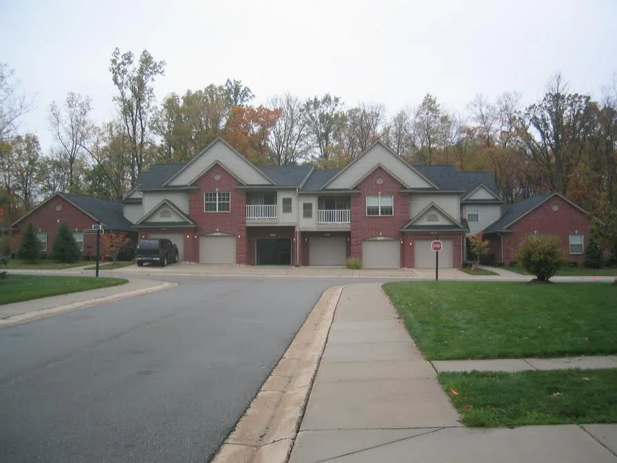 Tailored home in the classic Tudor style by Robert Kozloski & Associates - Photo 5