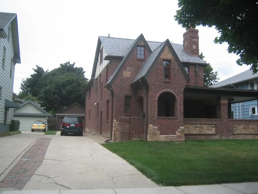 Tailored home in the classic Tudor style by Robert Kozloski & Associates - Photo 19