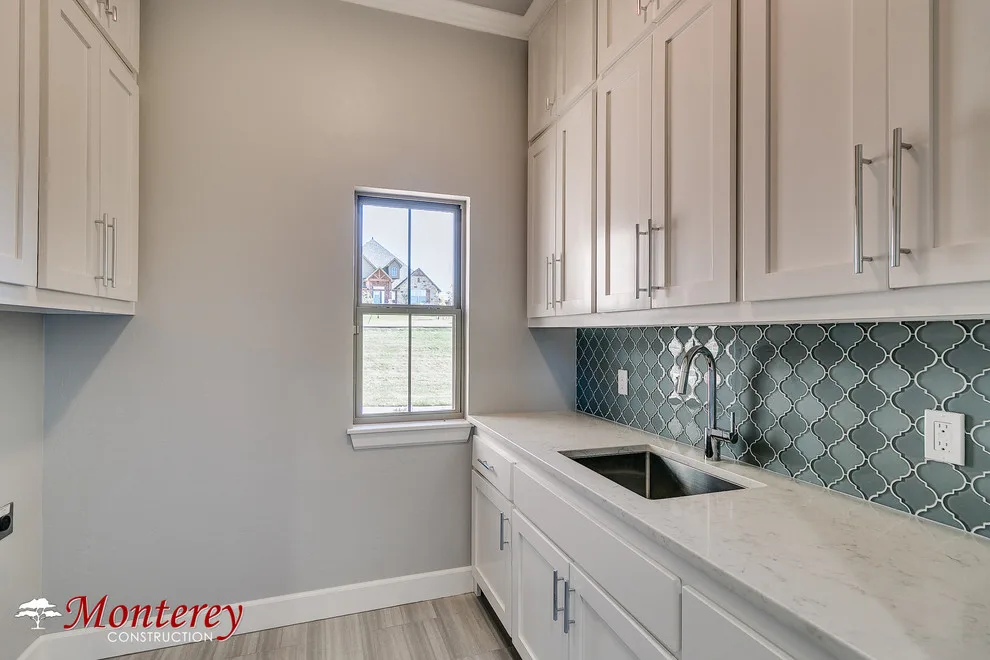 Raelee Avenue by Monterey Construction - Photo 10