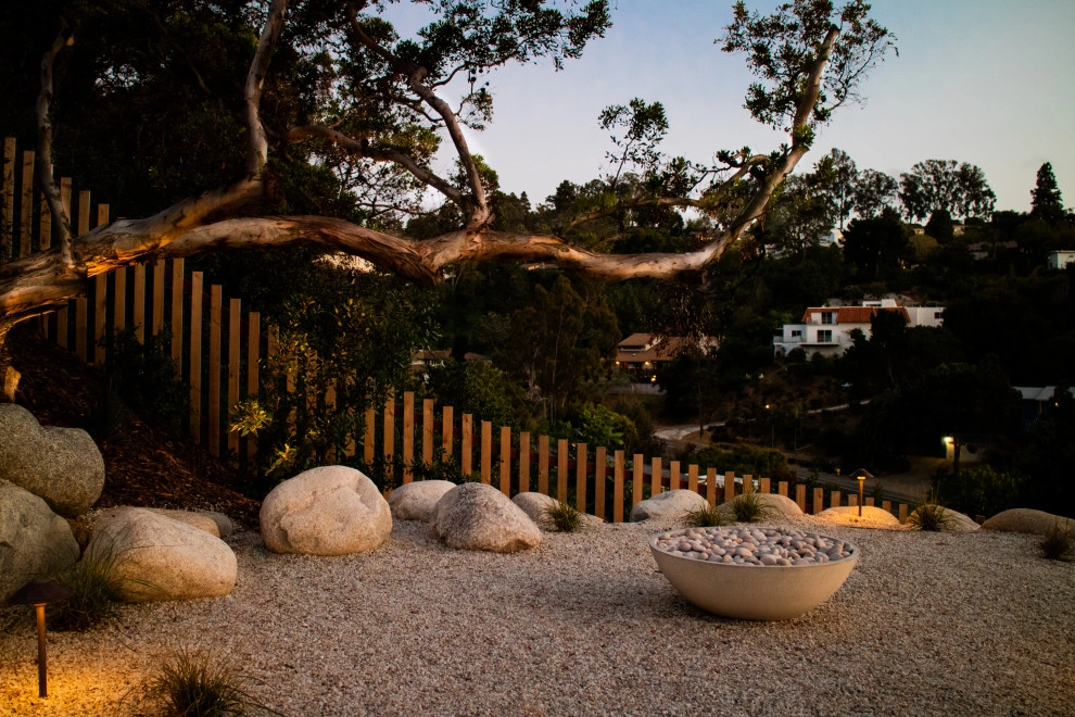 La Jolla Contemporary by Torrey Pines Landscape Co., Inc - Photo 16