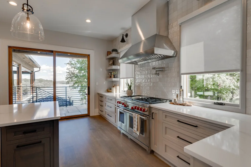 Stream Inn by Home Design Works - Photo 4
