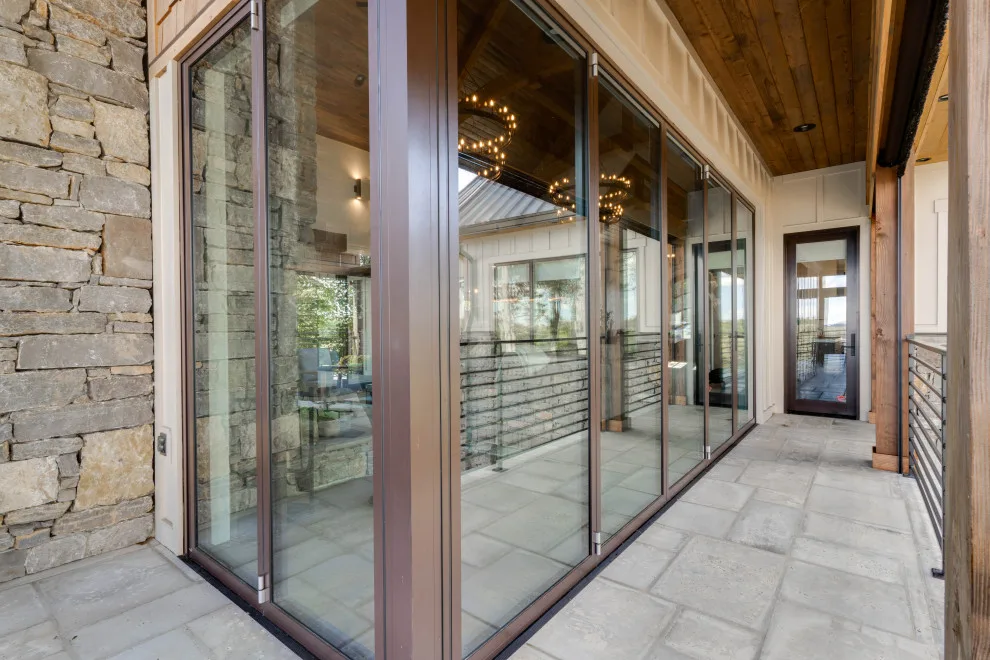 Stream Inn by Home Design Works - Photo 24