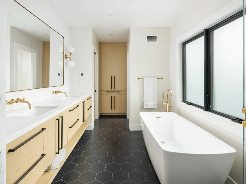 Revitalization of Solana Beach by AMD Interiors, LLC - Photo 13