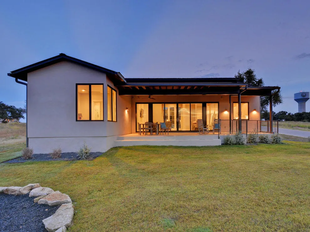 Texas Contemporary Award Winner by Kelley Design Group - Photo 2