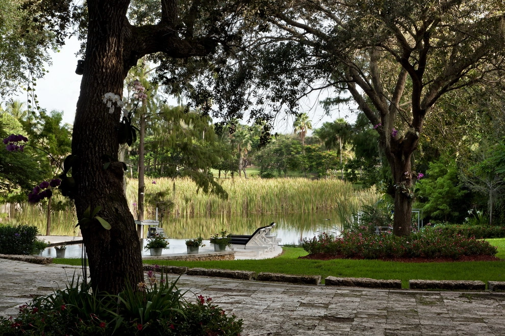 Lakeside Lovely by Bell Landscape Architecture Inc. - Photo 4