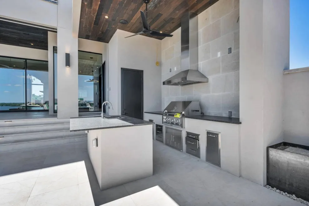 Lago Escondido Residences by Austin Design Group - Photo 7