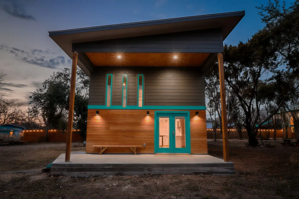 The Store Containers (residential + accessory dwelling unit) by Hush House - Photo 3