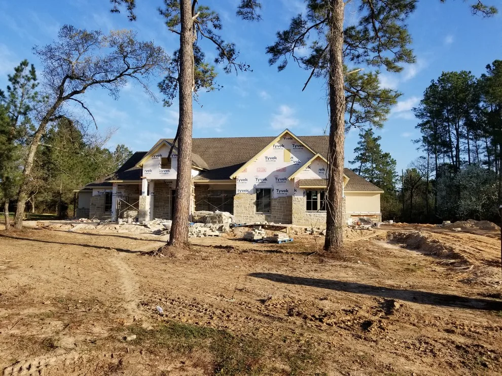 Tomball Bespoke Home by Byrne Haus Custom Home Design - Photo 3