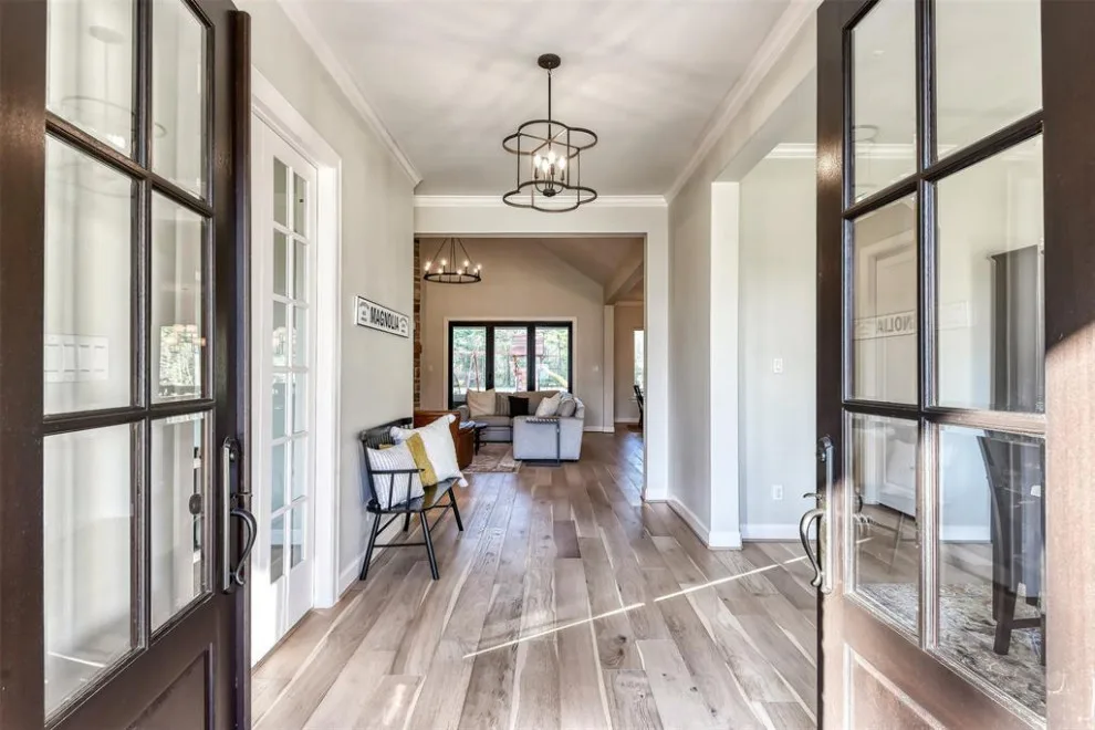Tomball Bespoke Home by Byrne Haus Custom Home Design - Photo 15