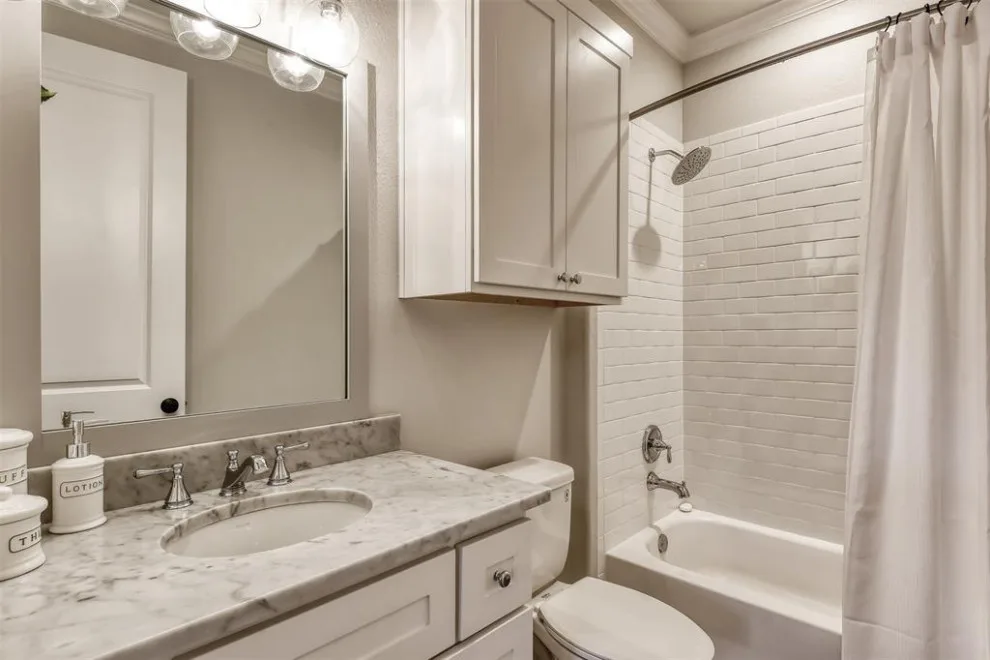 Tomball Bespoke Home by Byrne Haus Custom Home Design - Photo 35
