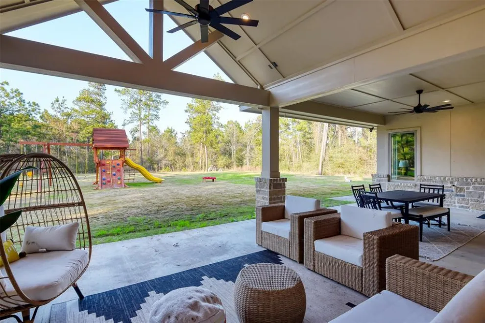 Tomball Bespoke Home by Byrne Haus Custom Home Design - Photo 27