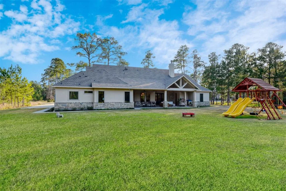 Tomball Bespoke Home by Byrne Haus Custom Home Design - Photo 28