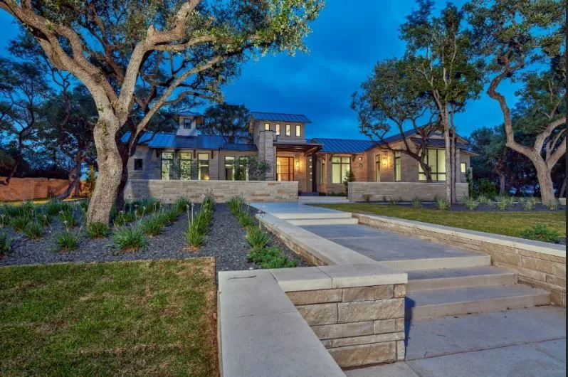 Huntington Transitional Farmhouse by A-Design By Gustavo Arredondo, Inc. - Photo 10