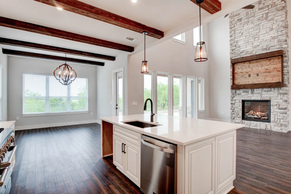 Dual-Level Lakehouse Retreat by Bohannon Design Team - Photo 11