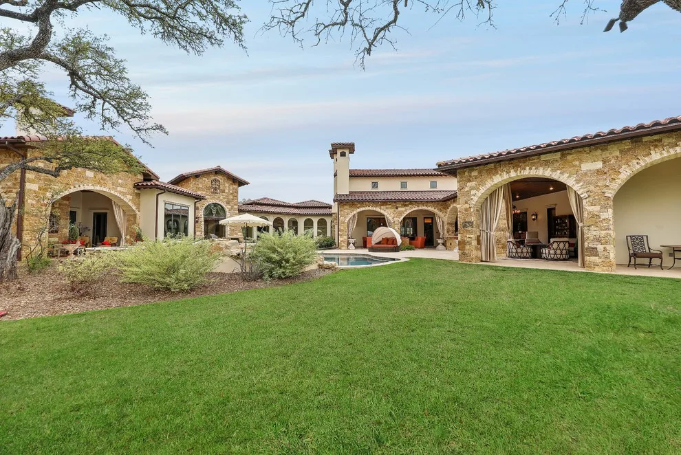 DREAM VILLA by Oscar E. Flores Design Studio, LLC - Photo 33