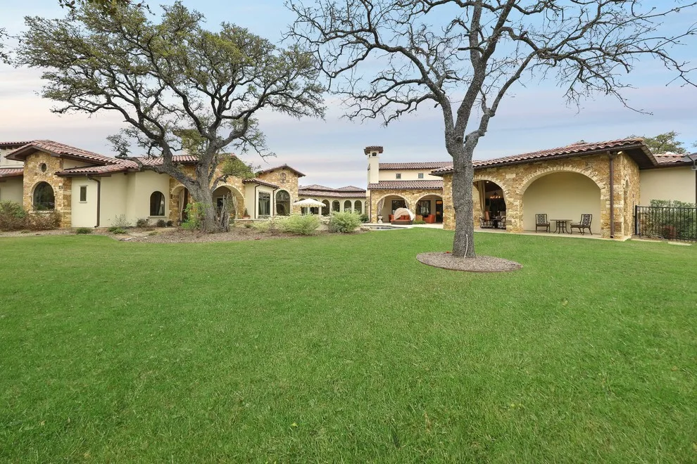 DREAM VILLA by Oscar E. Flores Design Studio, LLC - Photo 51