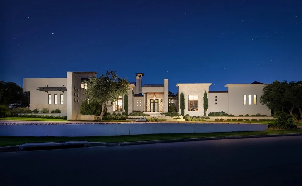 Waterford Heights Modern by A-Design By Gustavo Arredondo, Inc. - Photo 21