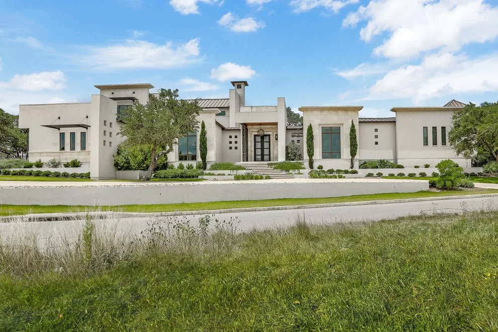 Waterford Heights Modern by A-Design By Gustavo Arredondo, Inc. - Photo 29