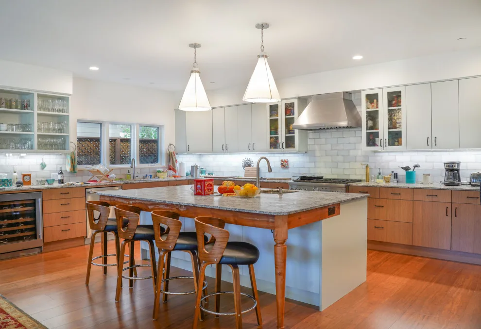 Santa Cruz West Side New Residence by Golden Visions Design - Photo 9