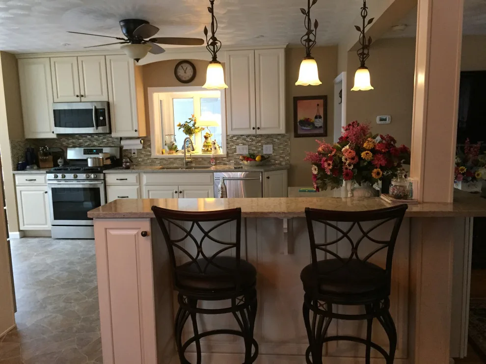 Harry's Construction Kitchen & Bath Design Center - Photo 14