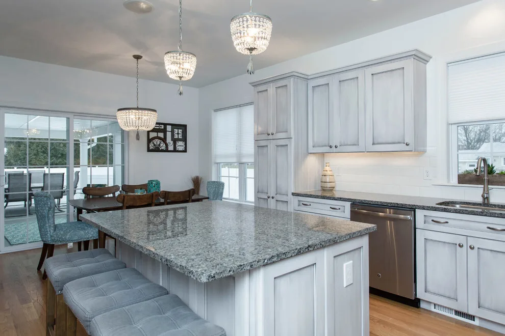 Timeless Sophistication: Kitchen by Saratoga Kitchens And Baths - Photo 7