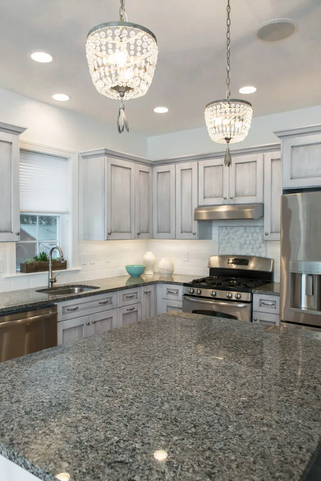 Timeless Sophistication: Kitchen by Saratoga Kitchens And Baths - Photo 3