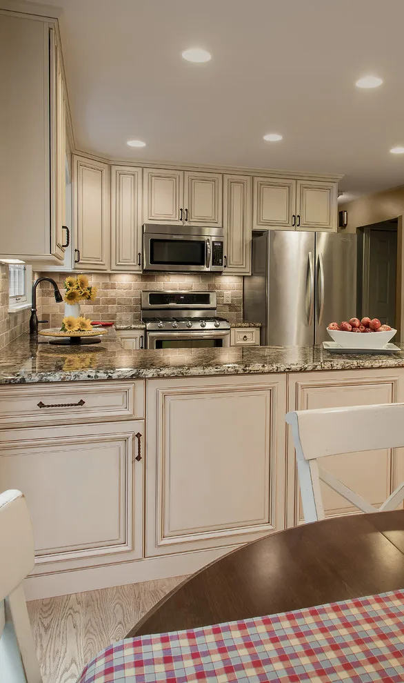 Coffee Bar Kitchen by Lorrien Homes & Remodeling - Photo 2