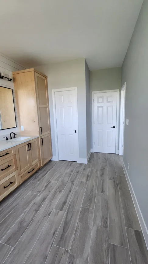 Lago Vista Primary Bathroom by MHM Remodeling - Photo 4
