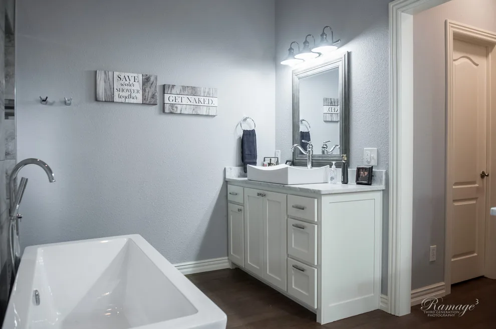 Spacious Kitchen and Bathroom Renovation by CMI Construction - Photo 14