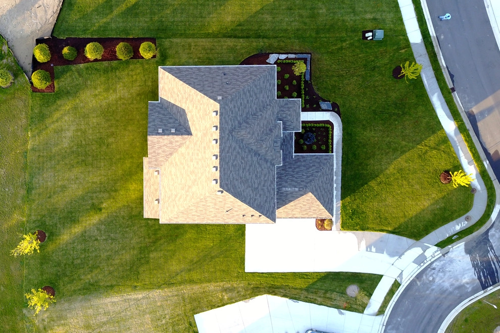 Clarkston, MI - Landscape Design & Build by Troy Clogg Landscape Associates - Photo 3