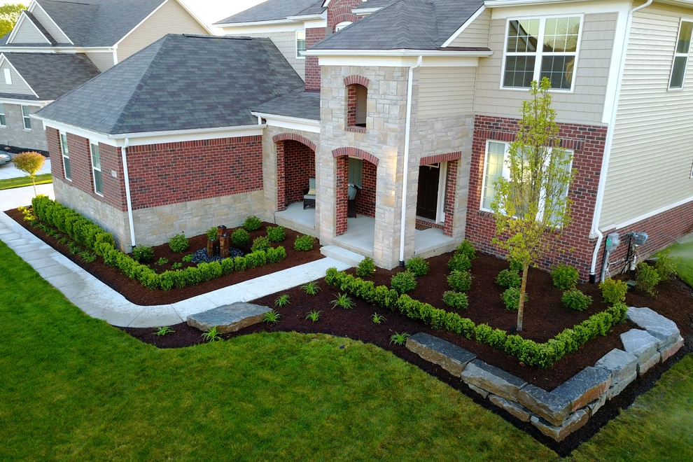 Clarkston, MI - Landscape Design & Build by Troy Clogg Landscape Associates - Photo 10