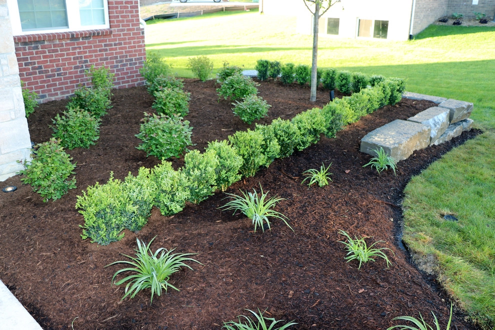 Clarkston, MI - Landscape Design & Build by Troy Clogg Landscape Associates - Photo 14