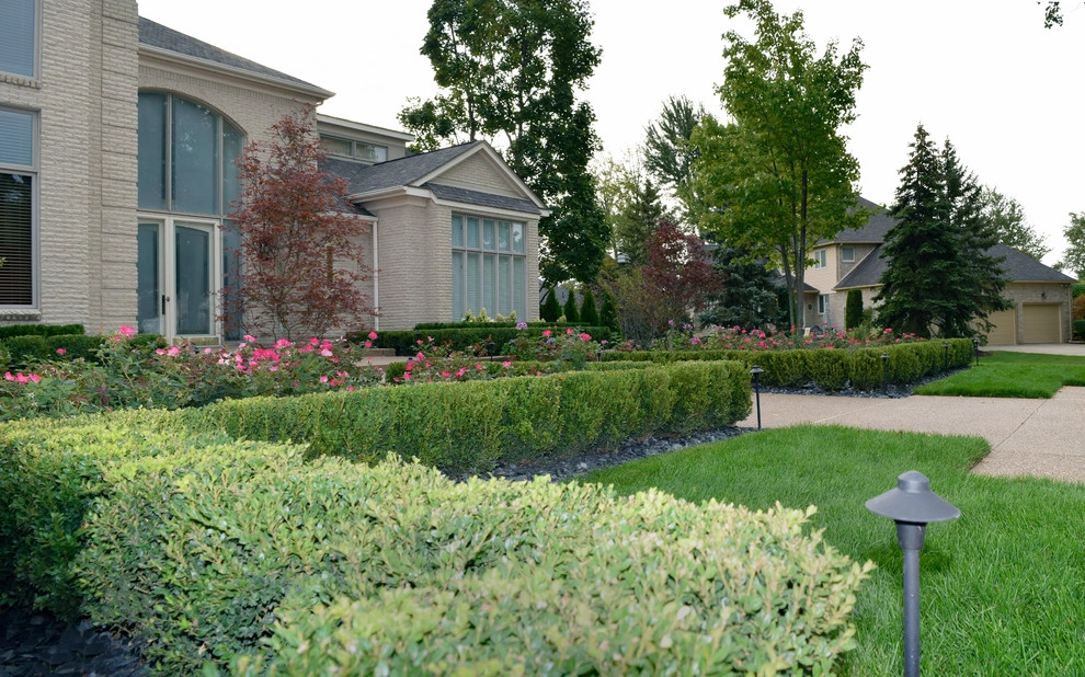 Clinton Township, MI - Front Yard Design & Build by Troy Clogg Landscape Associates - Photo 5