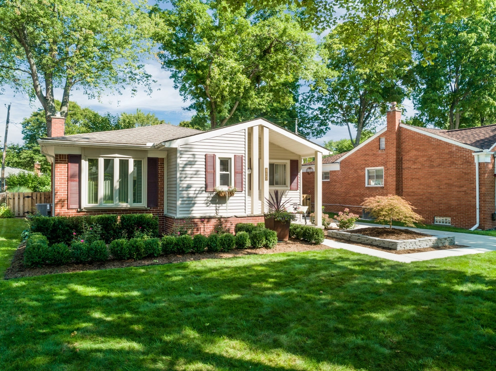 Royal Oak, MI - Front Yard Landscape Design & Install by Troy Clogg Landscape Associates - Photo 3
