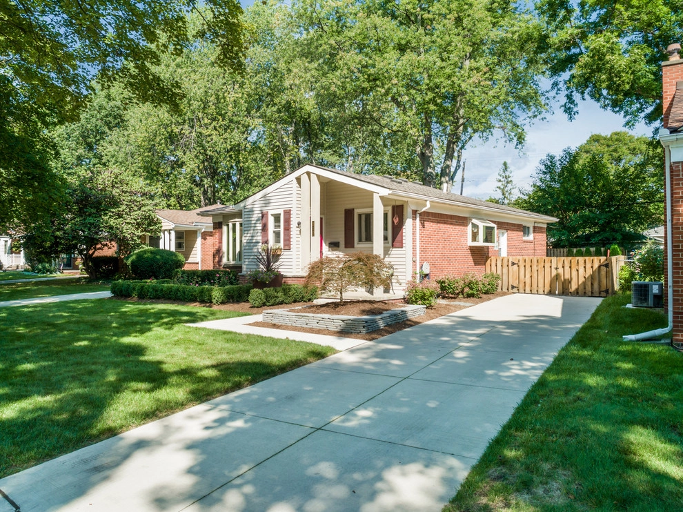 Royal Oak, MI - Front Yard Landscape Design & Install by Troy Clogg Landscape Associates - Photo 30