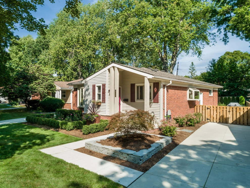 Royal Oak, MI - Front Yard Landscape Design & Install by Troy Clogg Landscape Associates - Photo 16