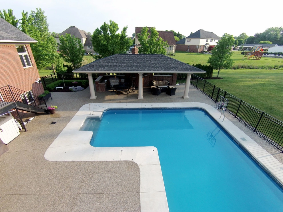 Shelby Township, MI - Backyard Design & Consruction by Troy Clogg Landscape Associates - Photo 4