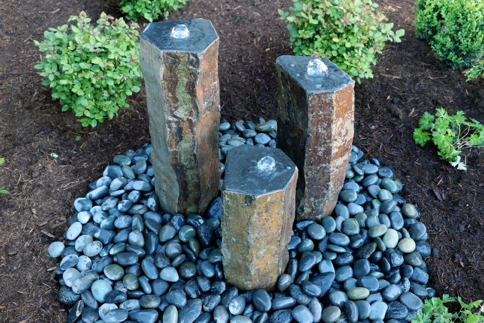 Clarkston, MI - Landscape Design & Build by Troy Clogg Landscape Associates - Photo 13