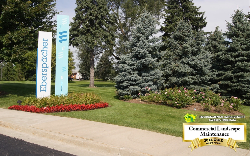 Wixom, MI - Commercial Maintenance by Troy Clogg Landscape Associates - Photo 4