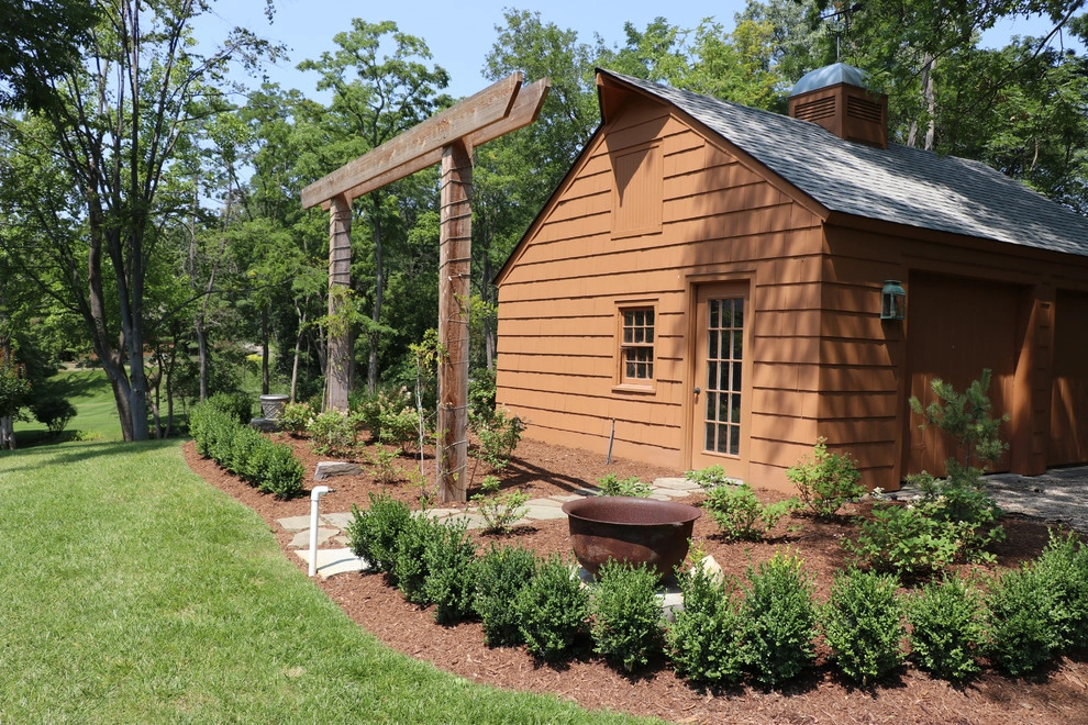 Bloomfield Twp, MI - Backyard Wooded Landscape & Paths by Troy Clogg Landscape Associates - Photo 3